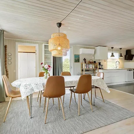 8867-glesborg-laerkevej-30 度假居