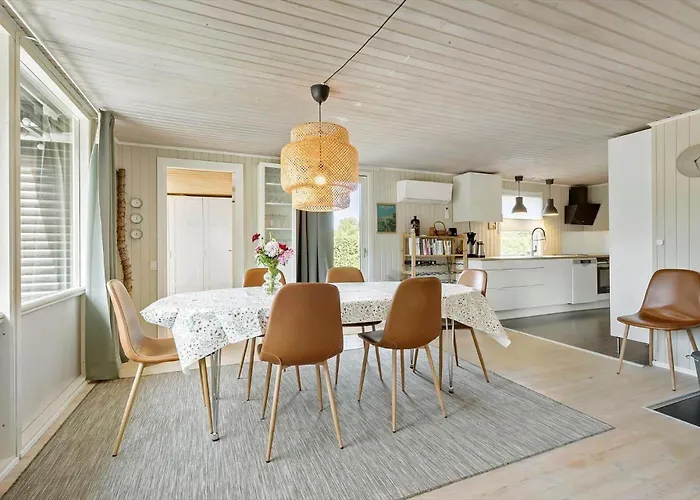 8867-glesborg-laerkevej-30 度假居